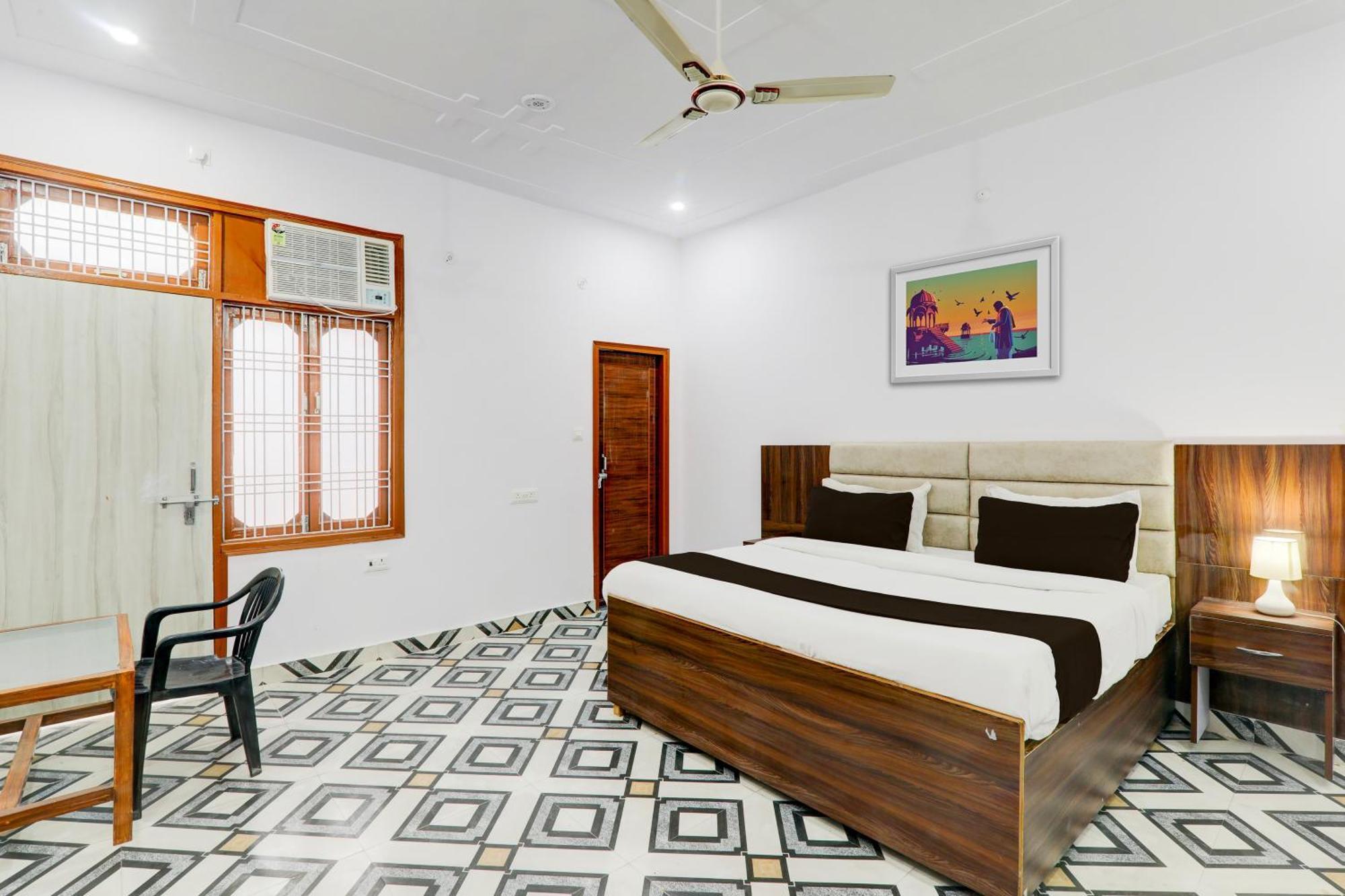 Hotel O White House Hasanganj Екстер'єр фото