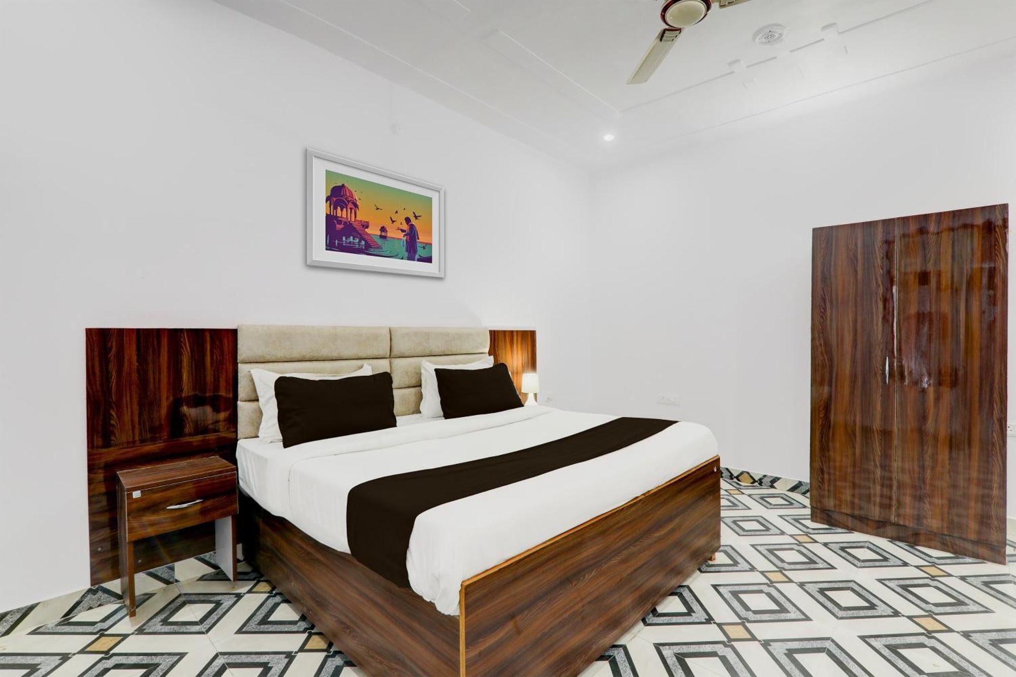 Hotel O White House Hasanganj Екстер'єр фото